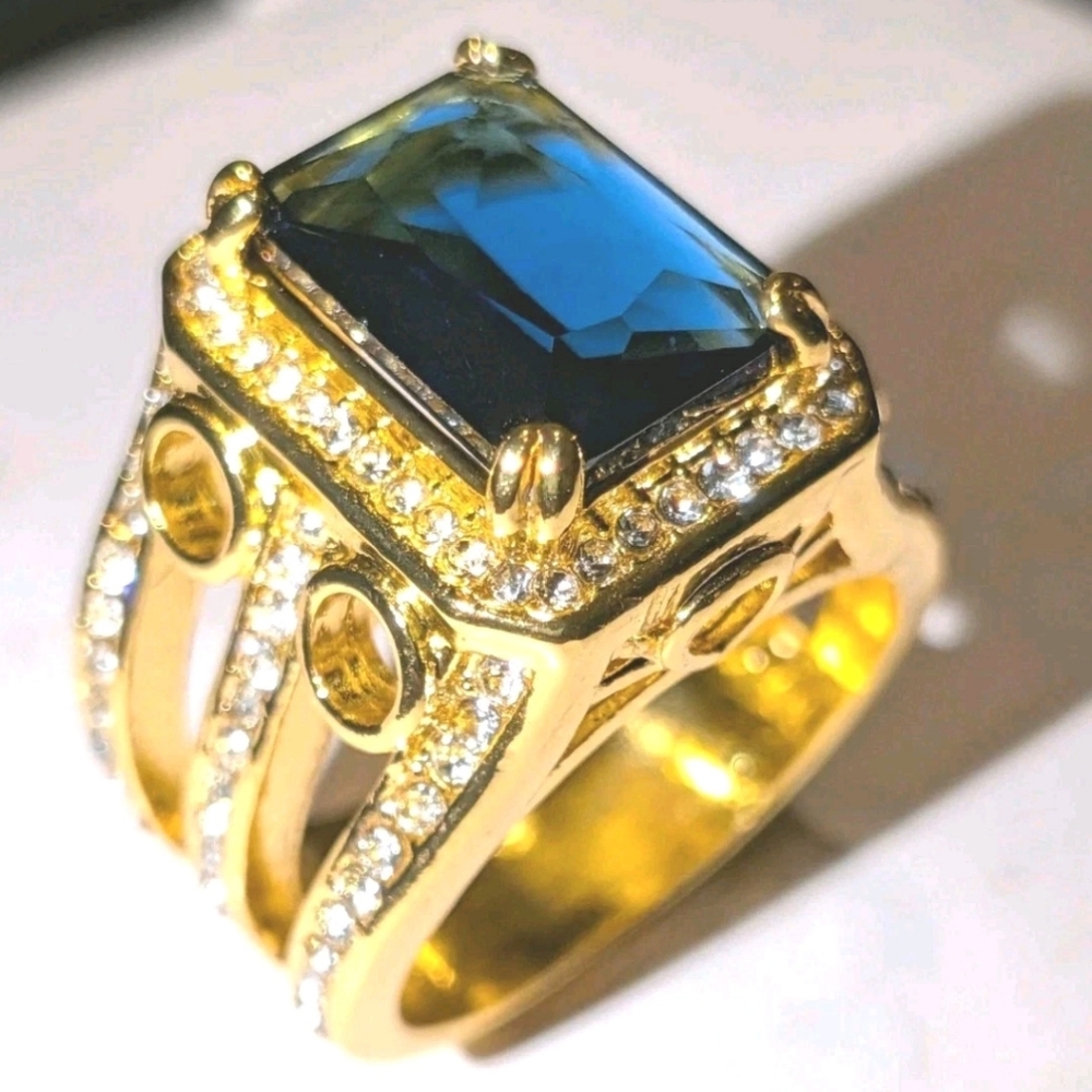 8 Ct Emerald Lab Created Blue Sapphire Men's Wedding Ring 14K Yellow Gold Plated